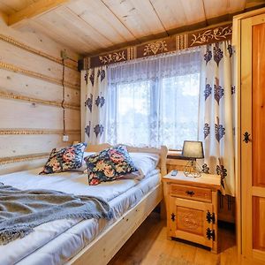 Pokój z łóżkiem king-size